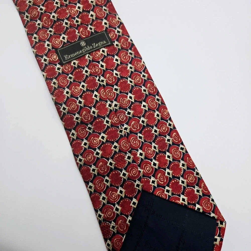 ERMENEGILDO ZEGNA Men's 100% Silk‎ Necktie ITALY Luxury Geometric Red/Blue